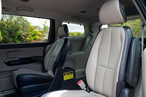 2018 Kia Carnival Platinum YP