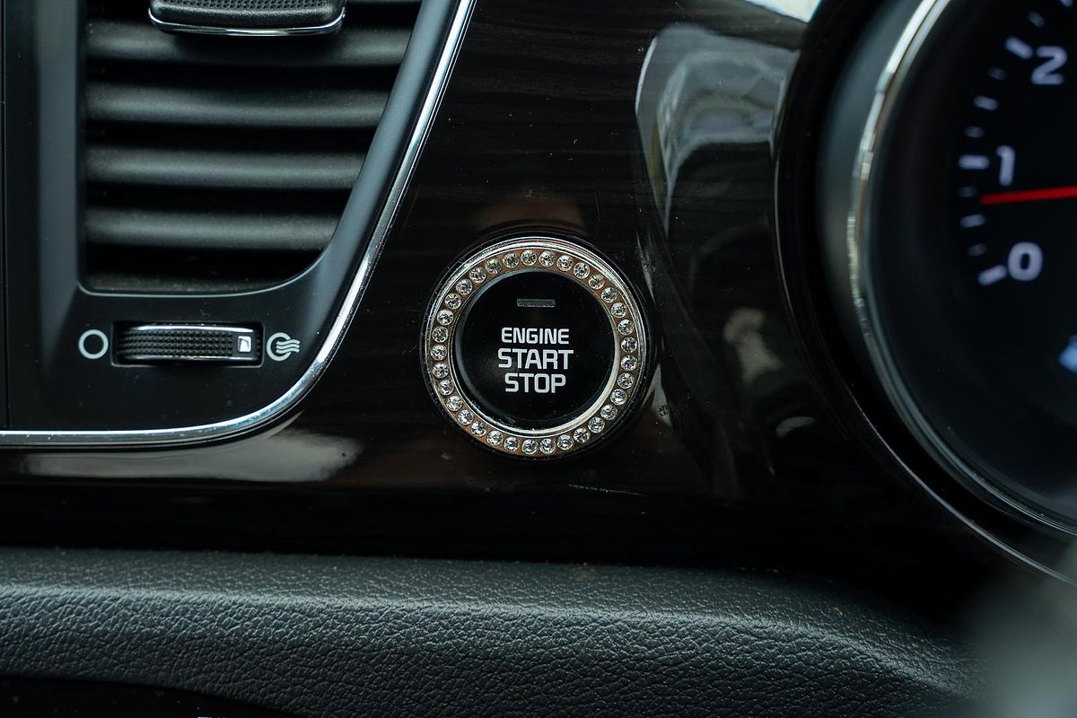 2018 Kia Carnival Platinum YP