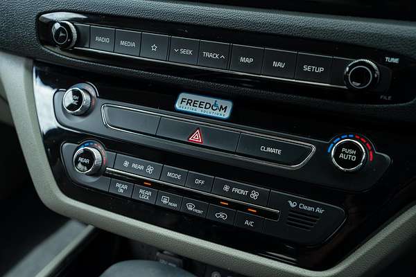 2018 Kia Carnival Platinum YP