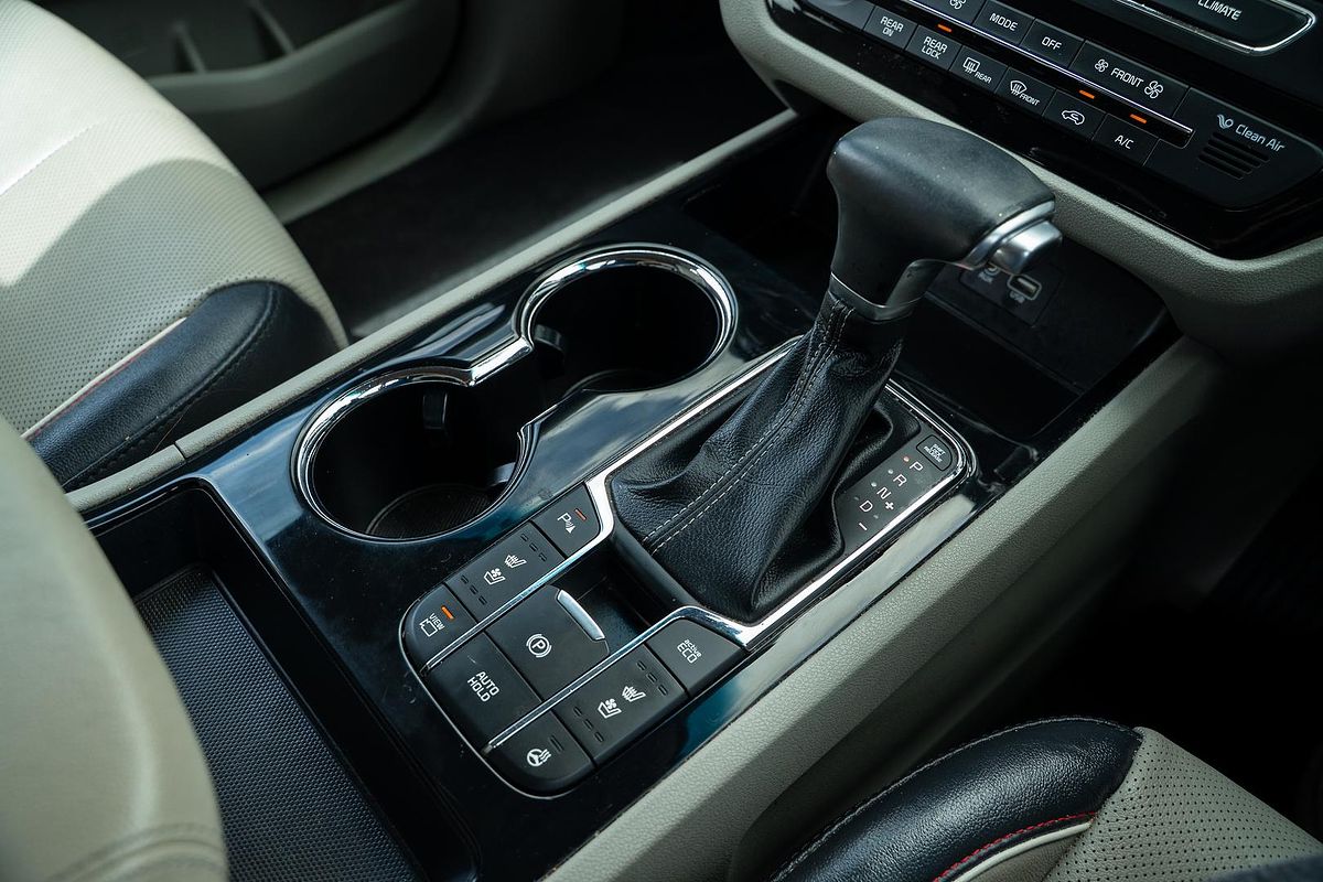 2018 Kia Carnival Platinum YP