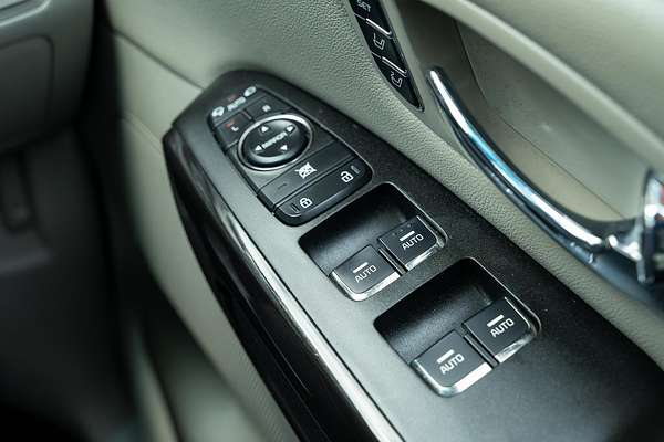 2018 Kia Carnival Platinum YP