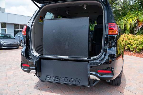 2018 Kia Carnival Platinum YP