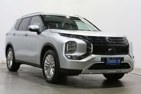 2025 Mitsubishi Outlander LS ZM