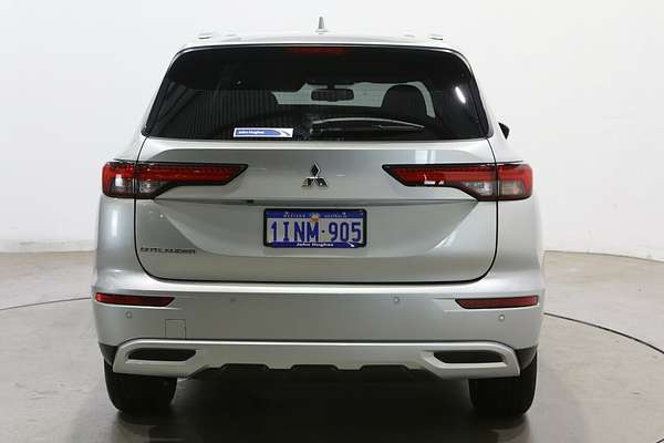 2025 Mitsubishi Outlander LS ZM