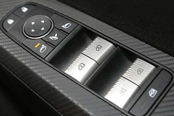 2025 Mitsubishi Outlander LS ZM