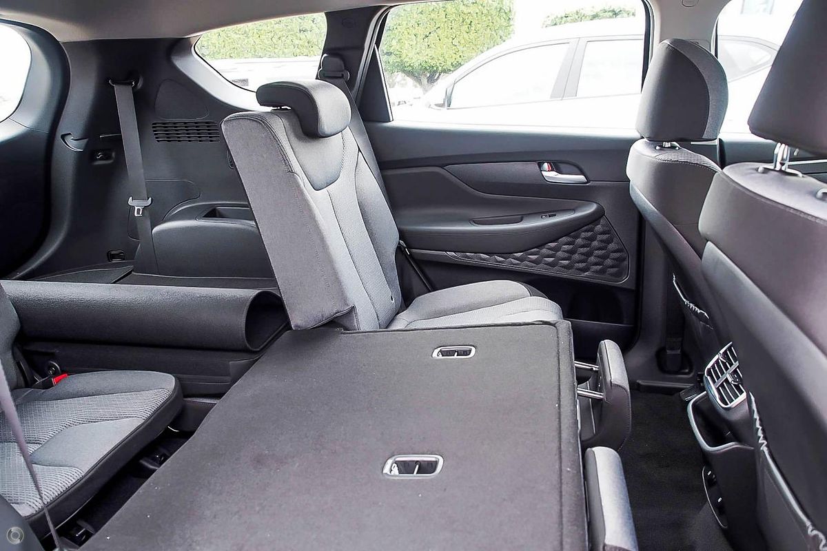 2020 Hyundai Santa Fe Active TM.2