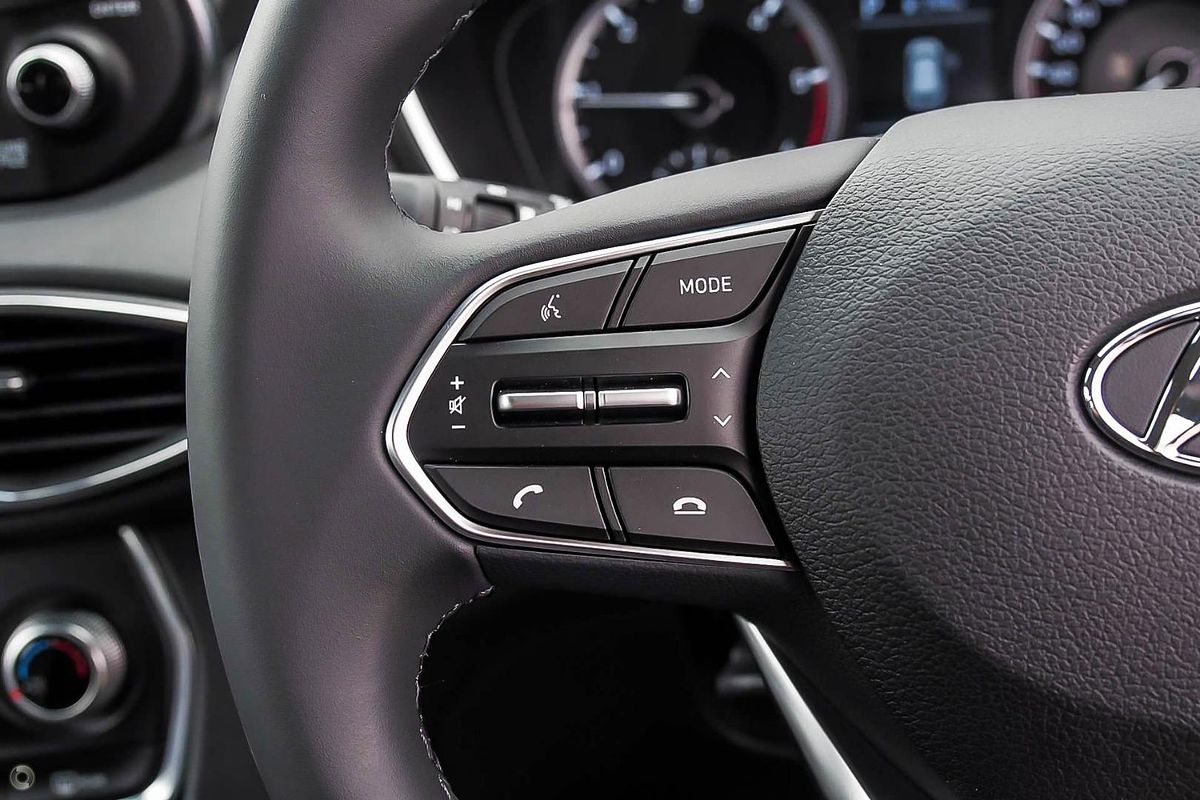 2020 Hyundai Santa Fe Active TM.2