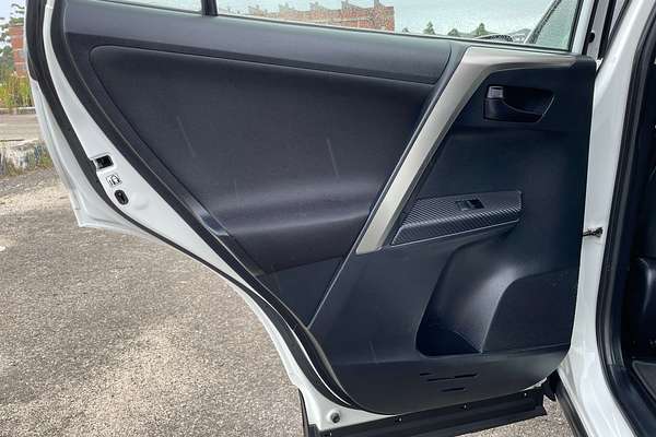 2015 Toyota RAV4 GX ZSA42R