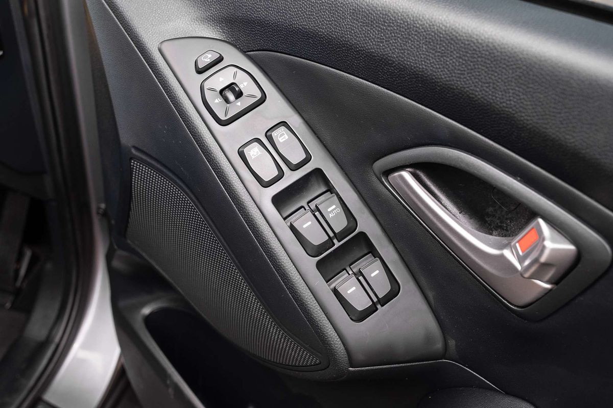 2013 Hyundai ix35 Active LM2