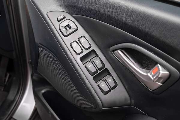 2013 Hyundai ix35 Active LM2