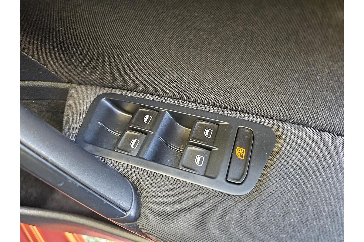 2014 Volkswagen Golf 90TSI 7