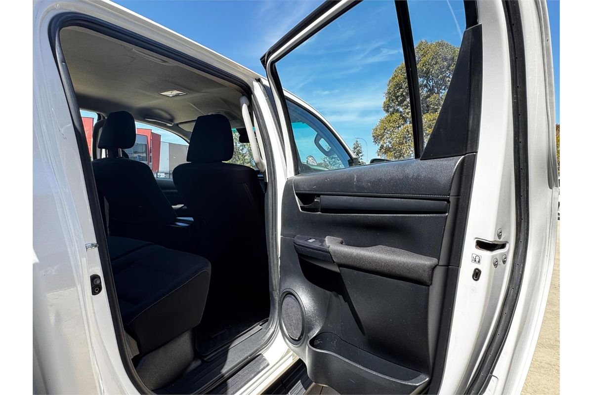 2021 Toyota Hilux SR GUN126R 4X4