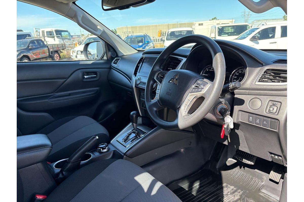 2019 Mitsubishi Triton GLX+ MR 4X4