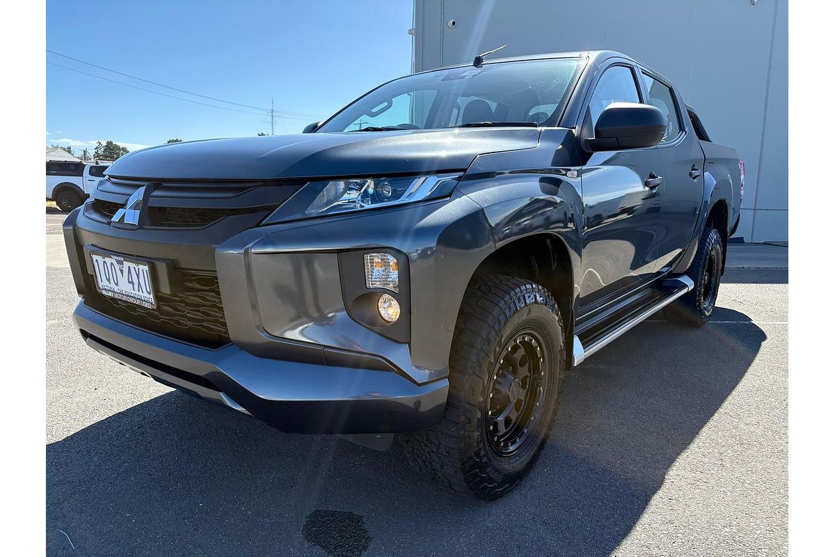 2019 Mitsubishi Triton GLX+ MR 4X4