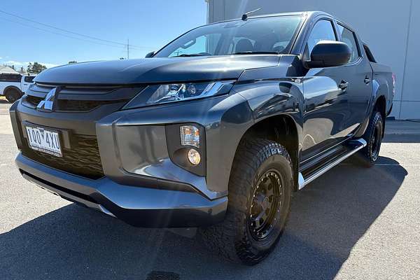 2019 Mitsubishi Triton GLX+ MR 4X4