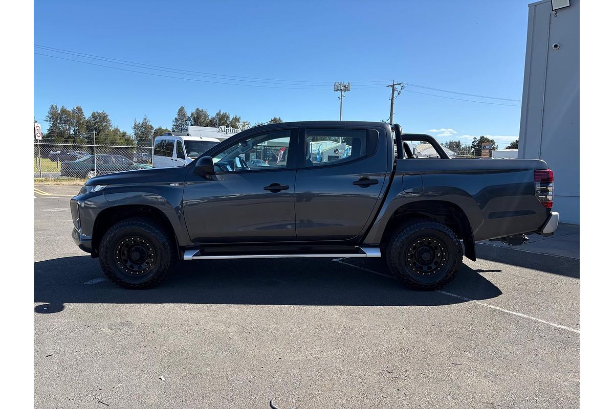 2019 Mitsubishi Triton GLX+ MR 4X4