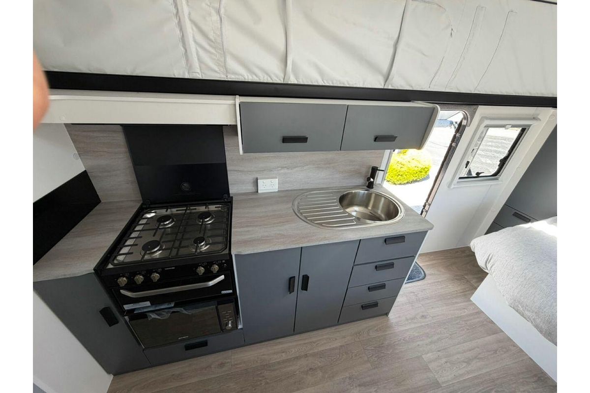 2025 Jayco Starcraft 16.67-5.Sc-My26