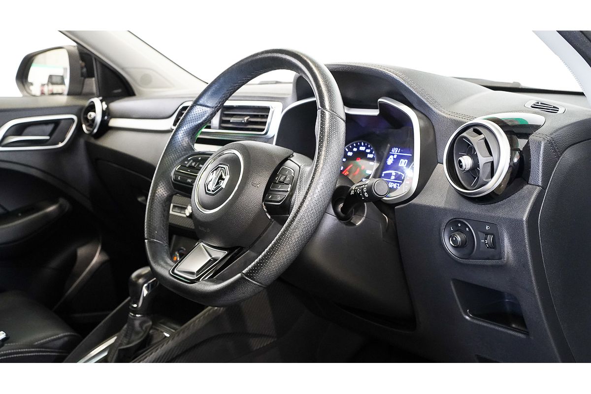 2021 MG ZS Essence AZS1