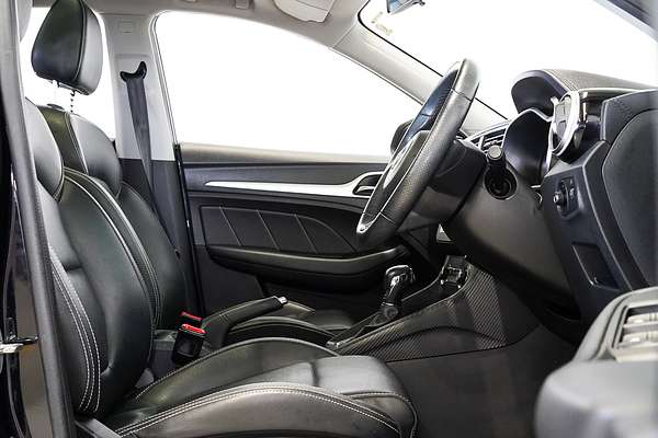 2021 MG ZS Essence AZS1