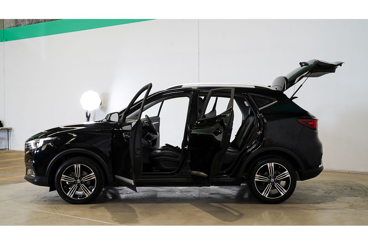 2021 MG ZS Essence AZS1