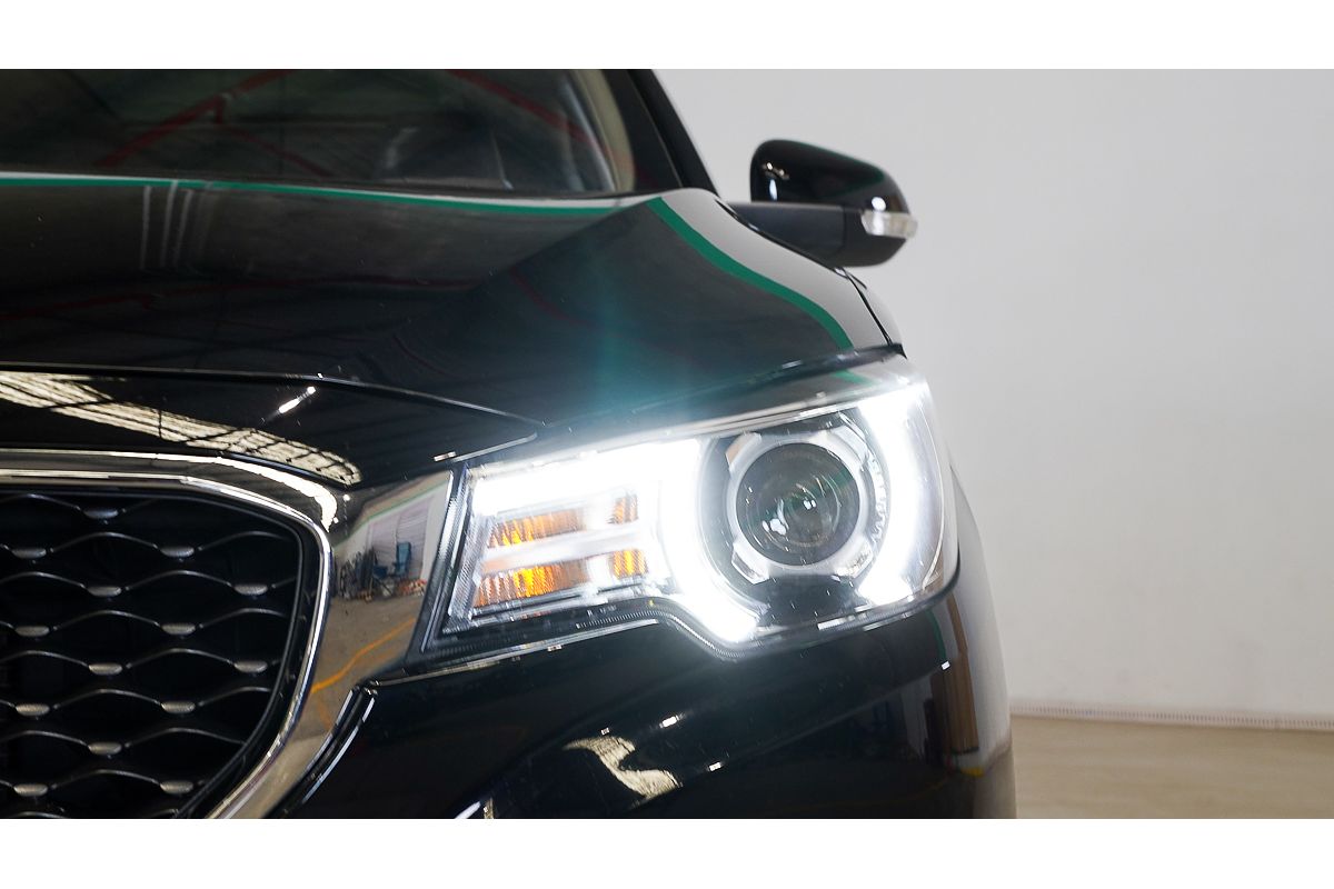 2021 MG ZS Essence AZS1