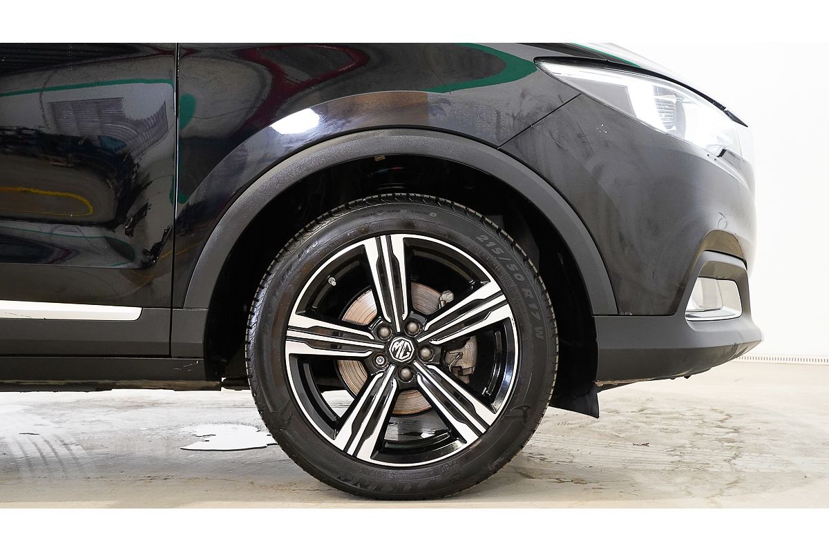 2021 MG ZS Essence AZS1