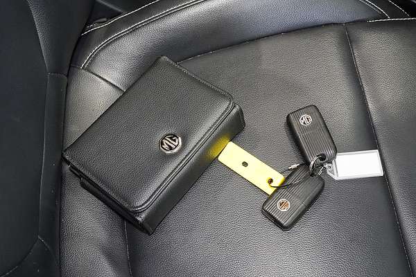 2021 MG ZS Essence AZS1