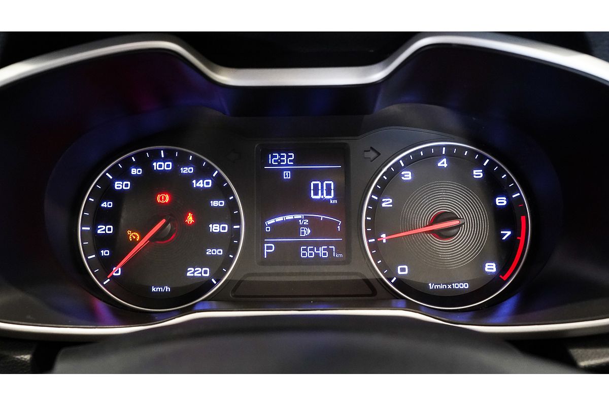 2021 MG ZS Essence AZS1