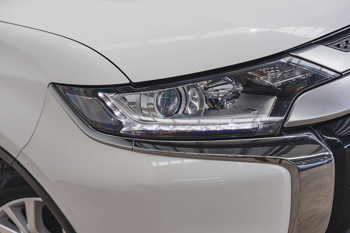 2019 Mitsubishi Outlander ES ADAS ZL