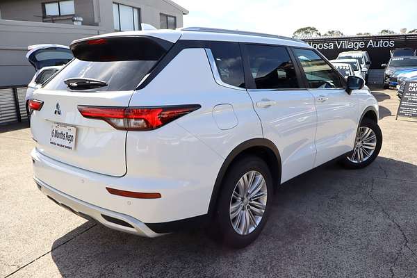 2024 Mitsubishi Outlander LS ZM