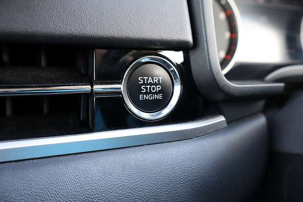 2024 Mitsubishi Outlander LS ZM