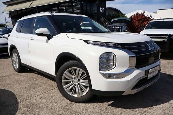 2024 Mitsubishi Outlander LS ZM