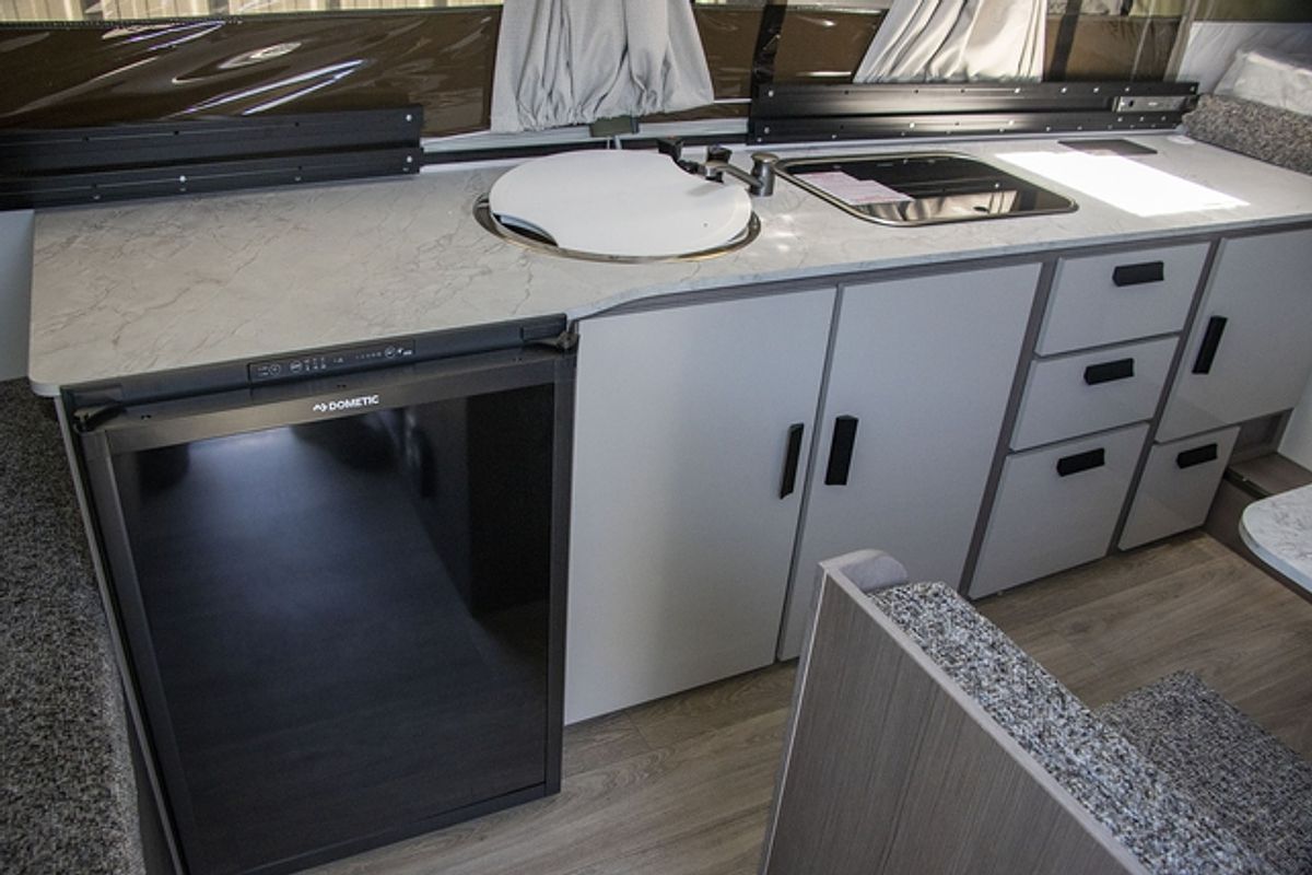 2025 Jayco LARK CAMPER OB.CP-MY25