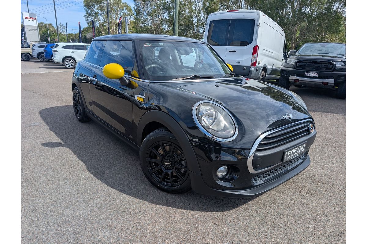 2016 MINI Hatch One F56