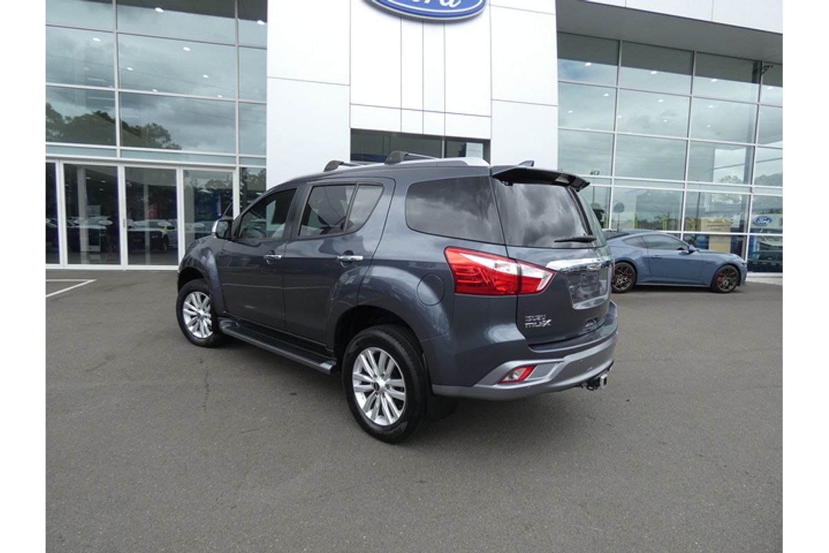 2018 Isuzu MU-X LS-T