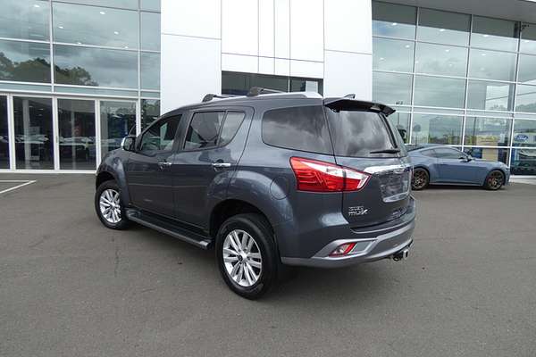 2018 Isuzu MU-X LS-T