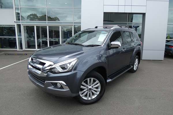 2018 Isuzu MU-X LS-T