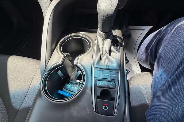 2024 Toyota Camry Ascent AXVH70R