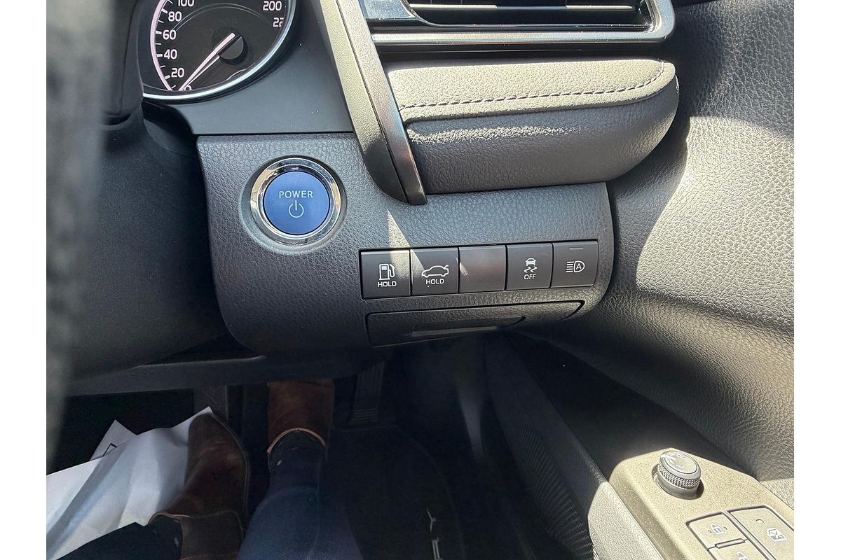 2024 Toyota Camry Ascent AXVH70R