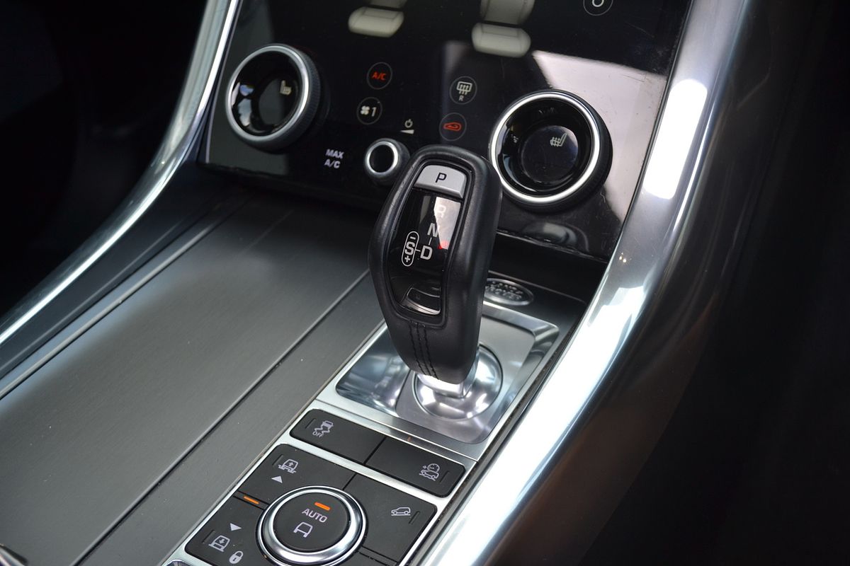 2018 Land Rover Range Rover Sport SDV6 SE L494