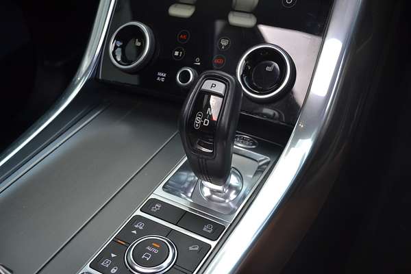 2018 Land Rover Range Rover Sport SDV6 SE L494