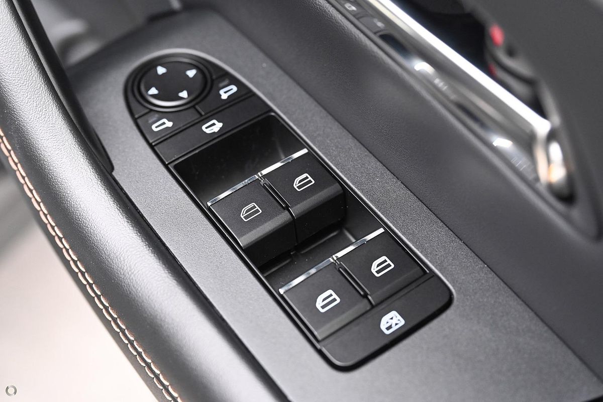 2025 Mazda CX-80 P50e Touring KL