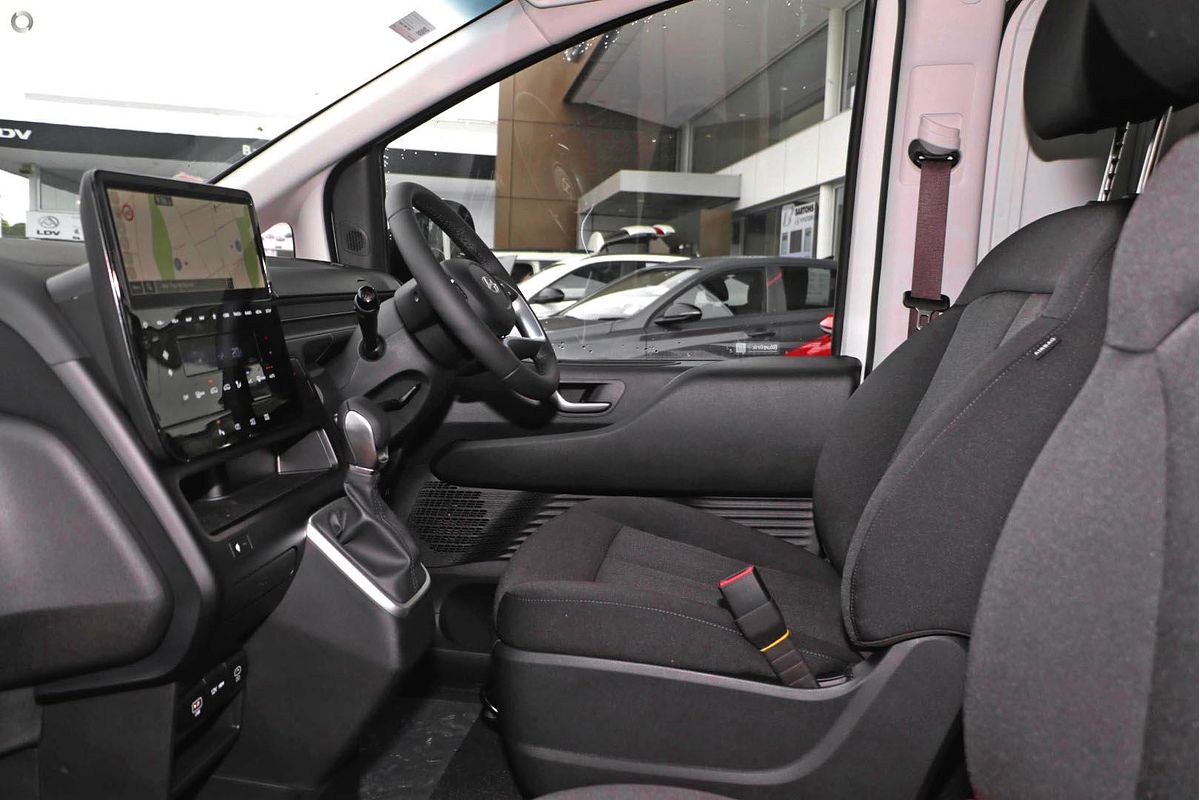 2025 Hyundai STARIA LOAD Premium US4.V3