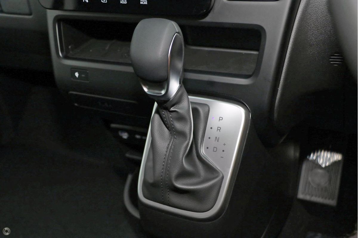 2025 Hyundai STARIA LOAD Premium US4.V3