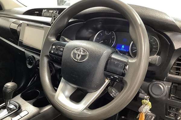 2017 Toyota Hilux SR GUN126R 4X4