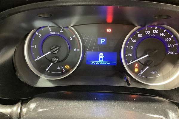 2017 Toyota Hilux SR GUN126R 4X4