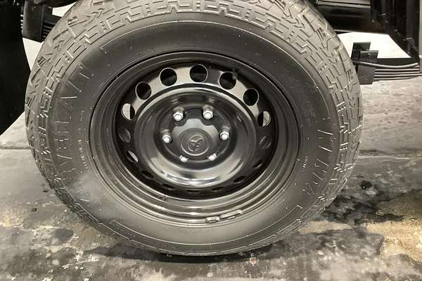 2017 Toyota Hilux SR GUN126R 4X4