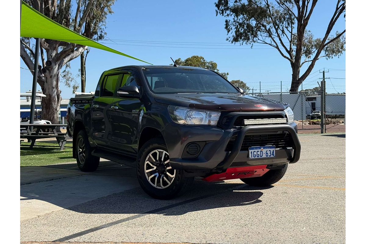 2017 Toyota Hilux SR GUN126R 4X4