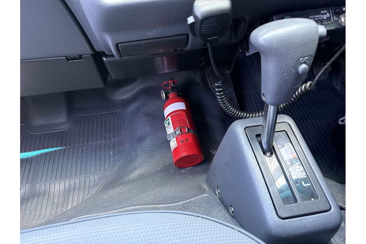 1998 Toyota Hiace Commuter RZH125R ELWB