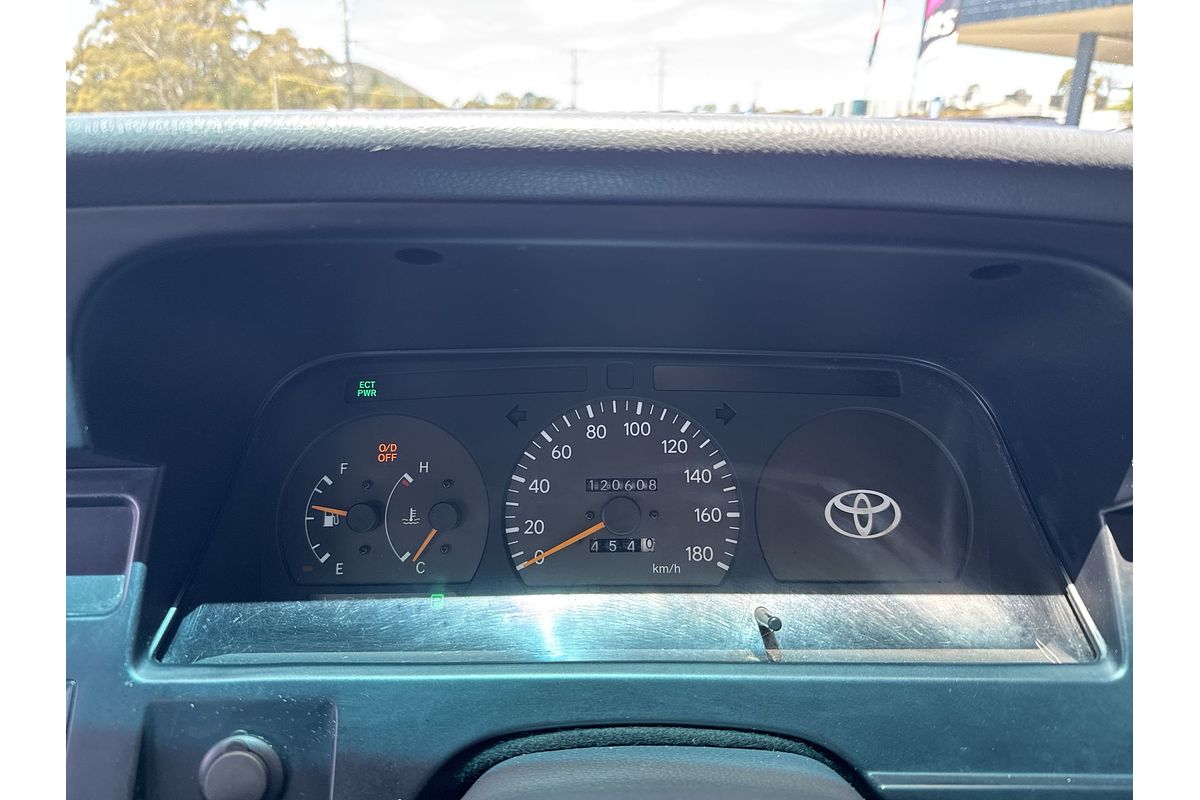 1998 Toyota Hiace Commuter RZH125R ELWB